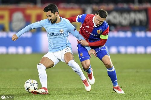 Bayern đấu Với Schalke